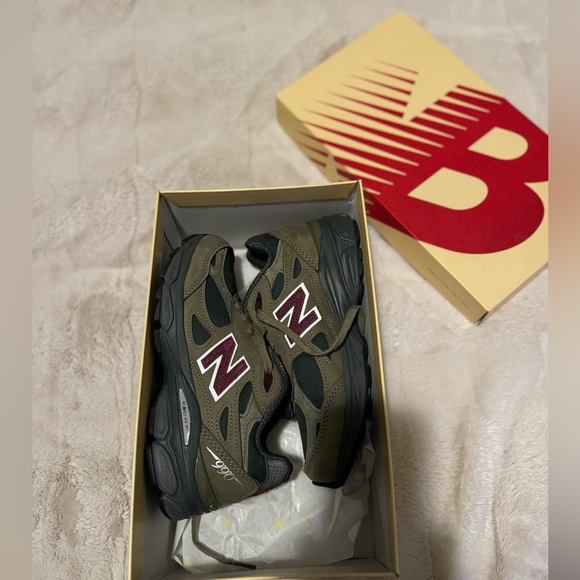 New balance 990v3 x Teddy Santis ‘Green Purple’ - Picture 2 of 8